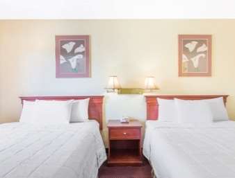 Days Inn By Wyndham Yuba City Zimmer foto